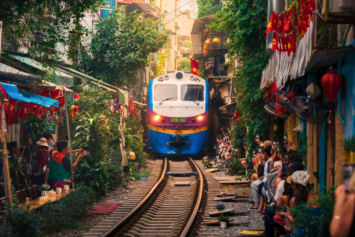 Vietnam Culture & Beach Escape